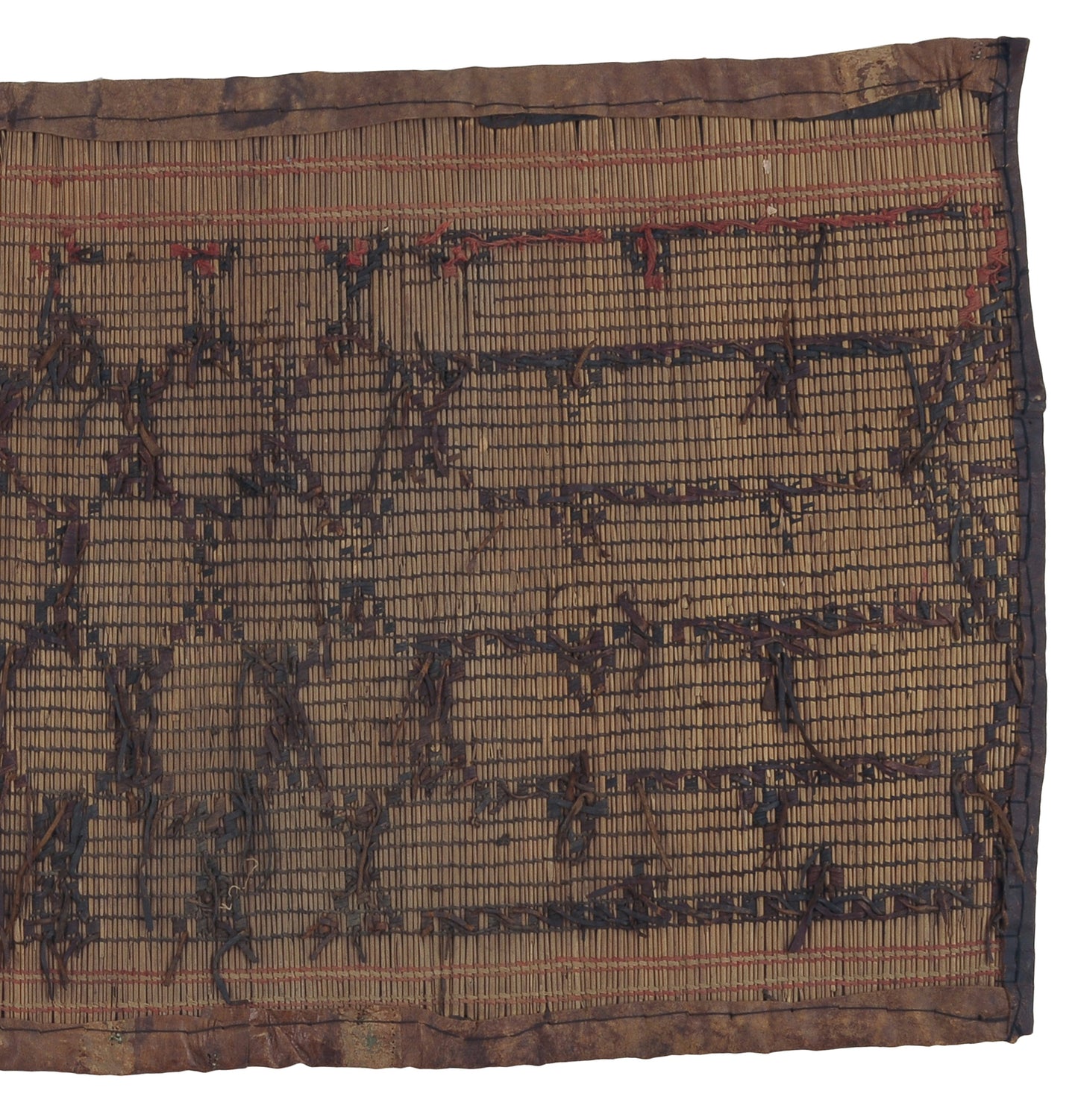 Authentic Tuareg Straw and Leather Mat – Nomad Geometric Art (35″×17″)