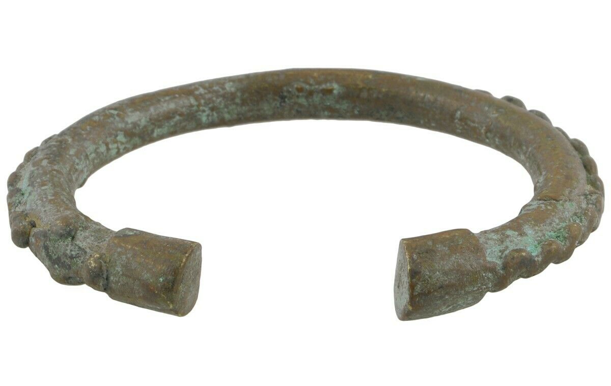 African Old Brass Bronze Bracelet Currency Akan Fulani Ghana / Burkina Faso - close-up