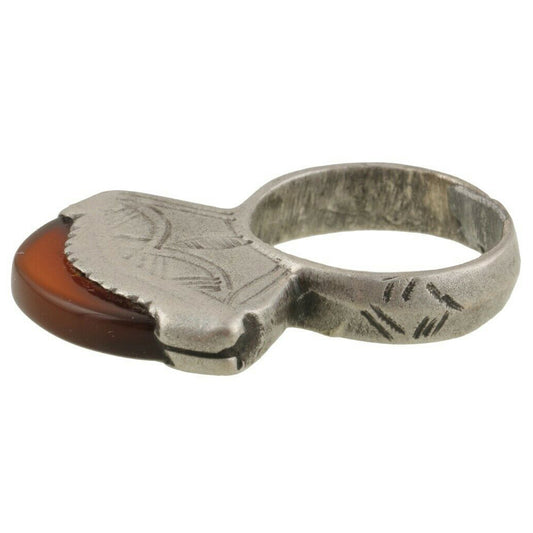 Old Tuareg Ring Silver Ethnic Jewelry African Niger Mali West Africa - zoomed-in detail