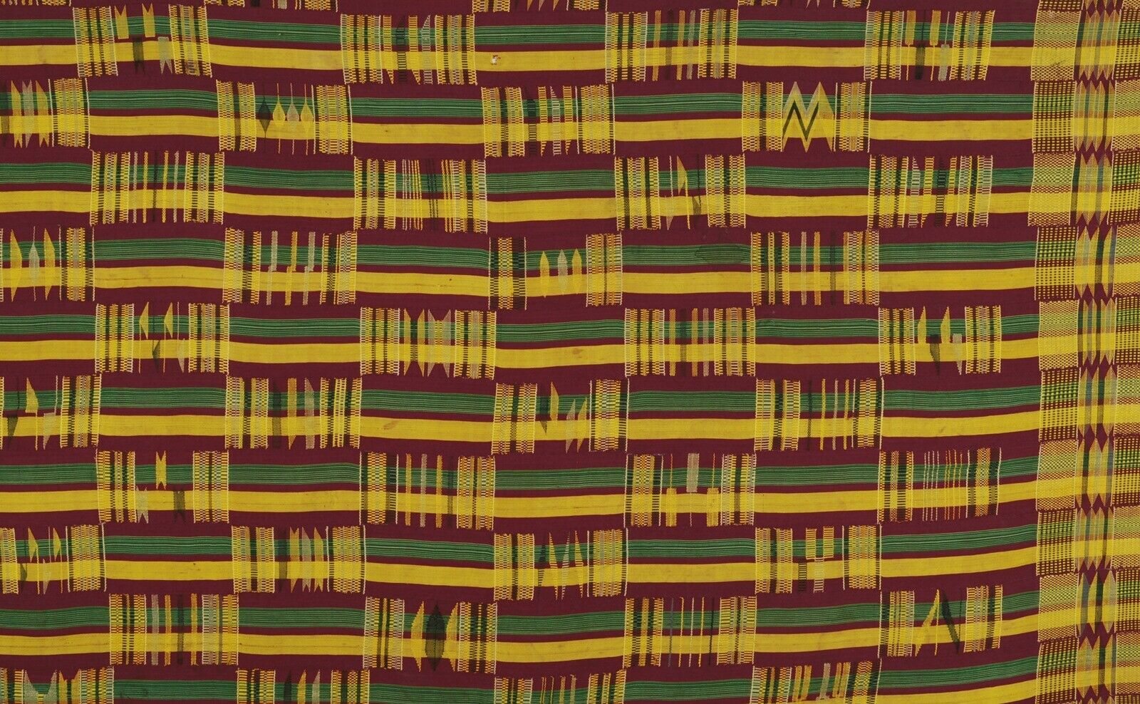 Authentic 1970s Ashanti Kente Cloth – Woman Size 70½×44″