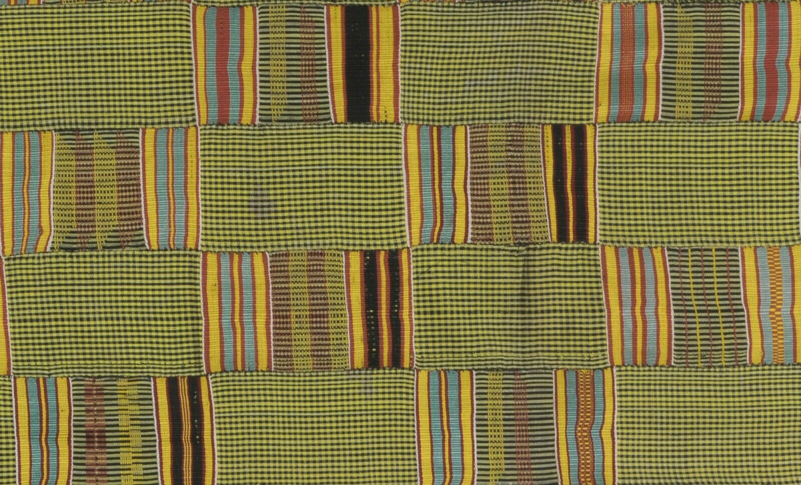 Handwoven Ashanti Kente – 77″ × 52″ Woman Size Authentic Cloth